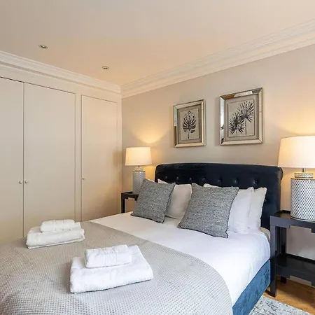 Fabulous Mayfair Apartment